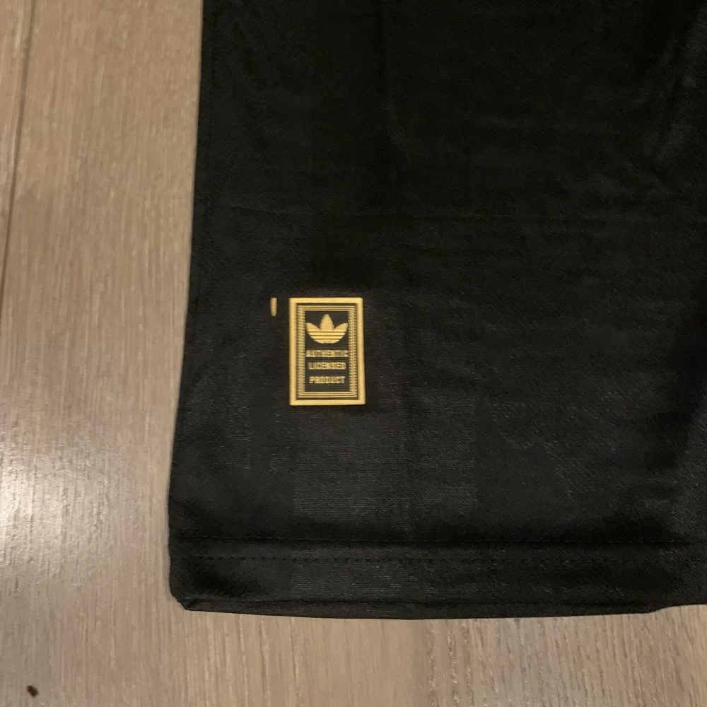 Manchester United Jersey - Picture 5 of 6